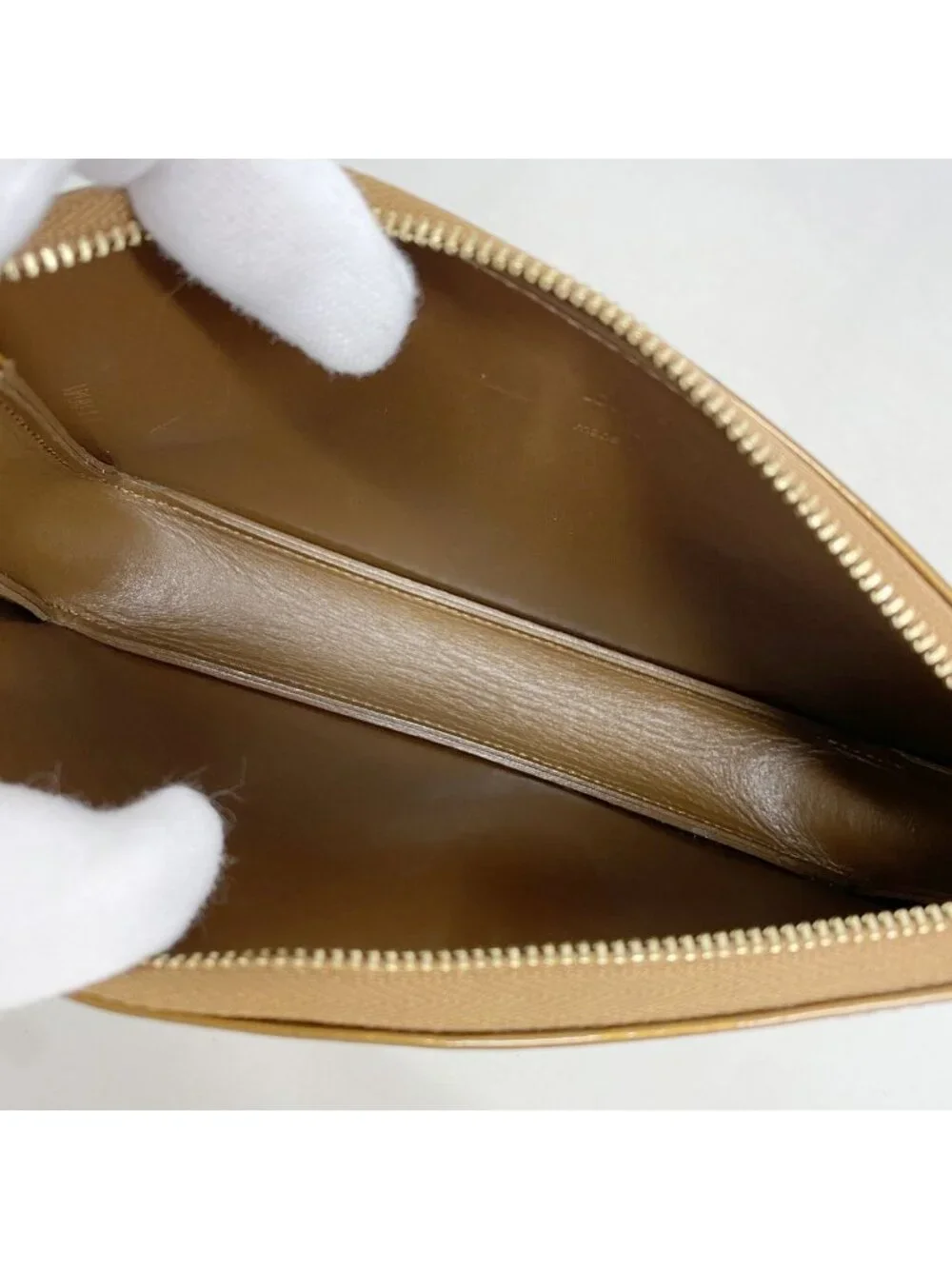 Louis Vuitton Pouch Vernis Lexington Blanc